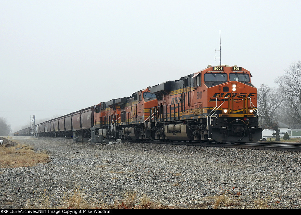 BNSF 8001